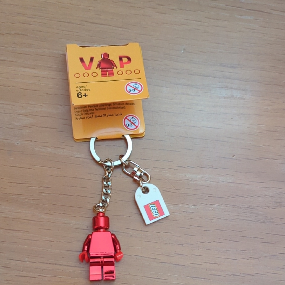LEGO VIP Red Minifigure Keychain Brand New